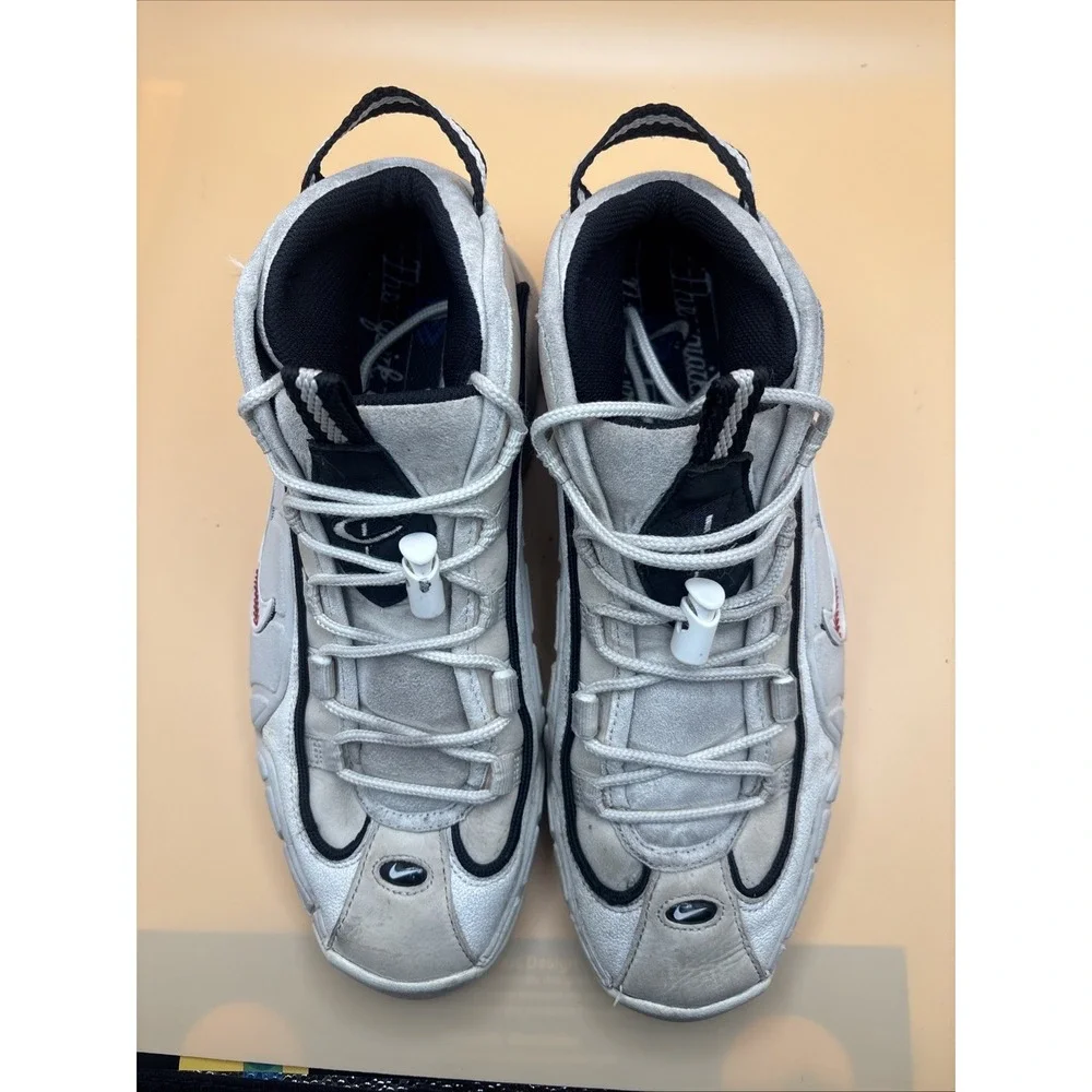 Nike shoe's men 9.5